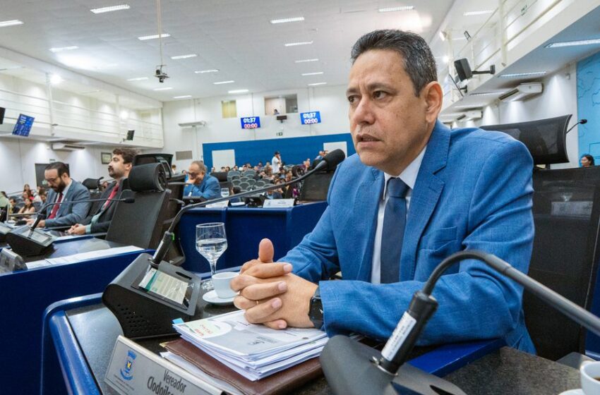  Clodoilson Pires pede empatia com farmacêuticos e alerta: “O servidor não é o culpado”